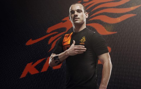 爱游戏在线-塔图姆在G2比赛中突破纪录，战术调整引发热议！